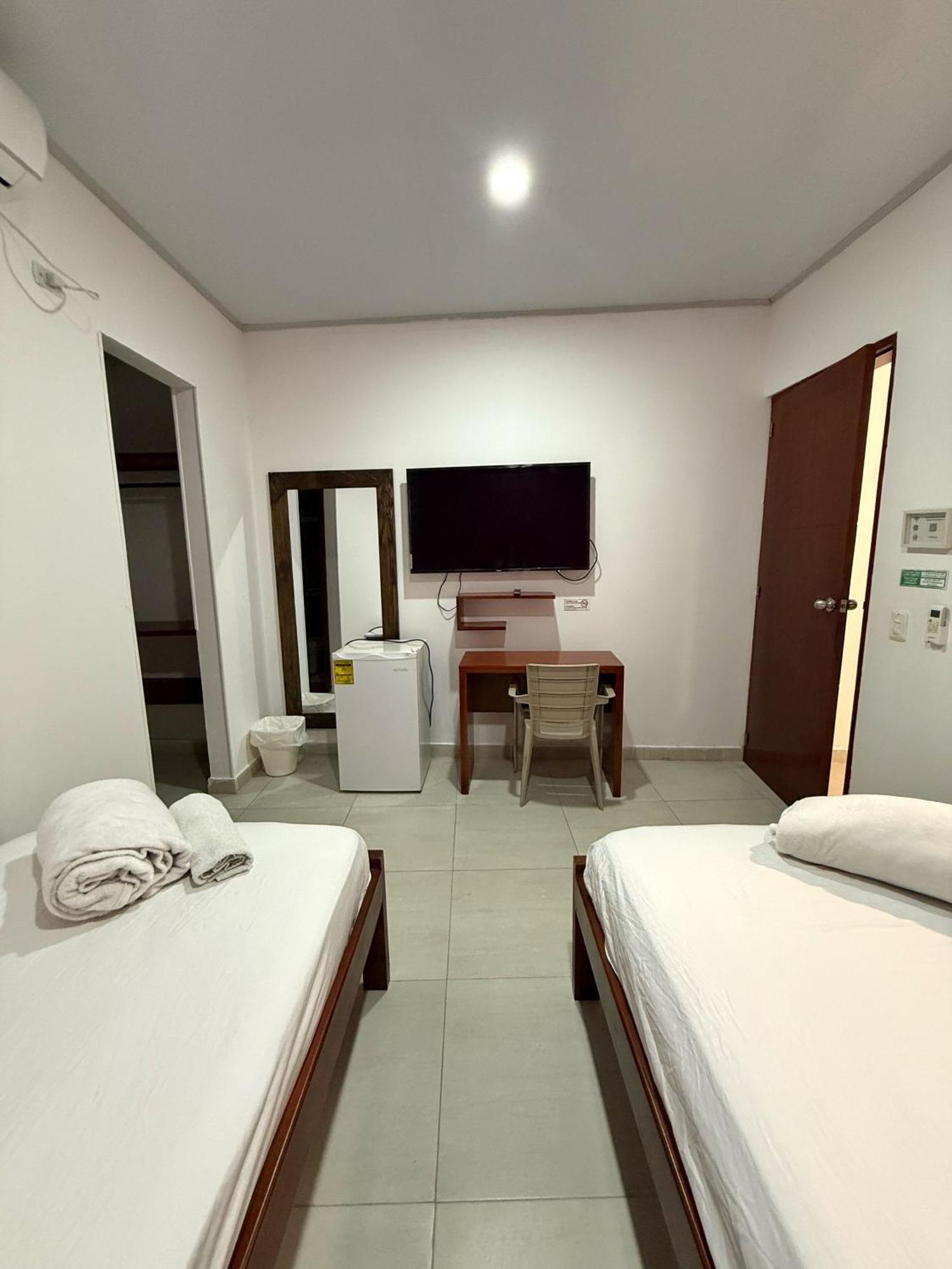 Apartahotel Caribe Diez San Andrés Exterior foto