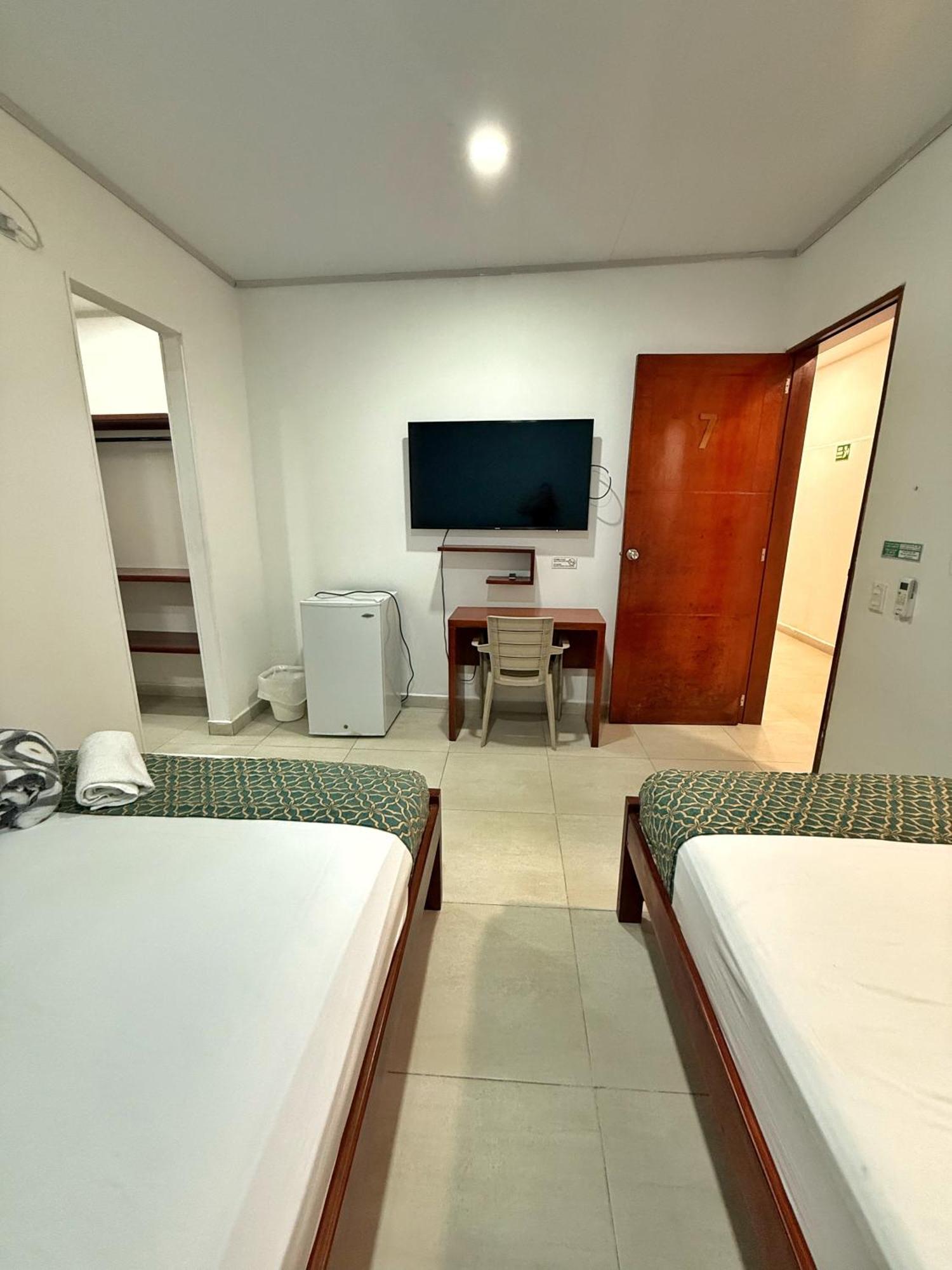 Apartahotel Caribe Diez San Andrés Exterior foto